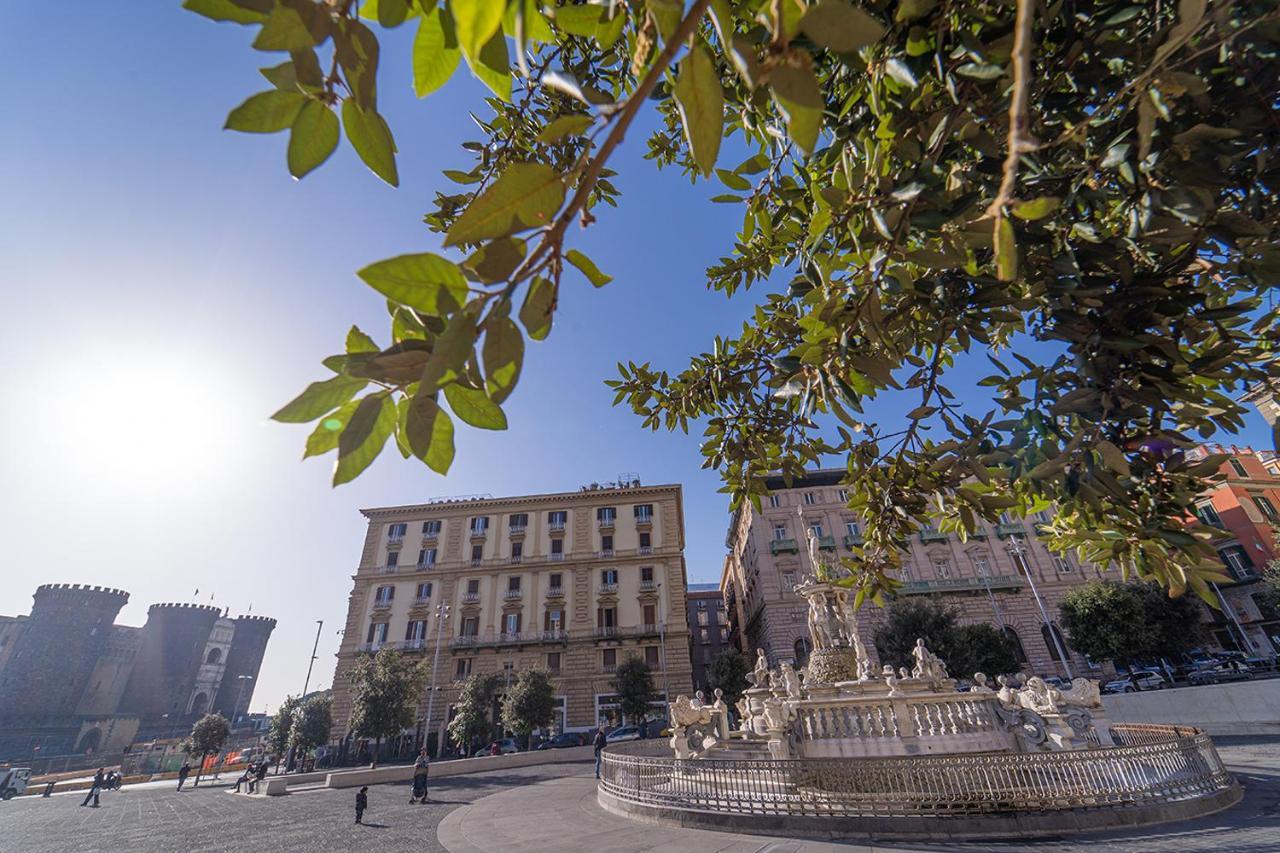 Le 4 Stagioni Dante'S Suites H Napoli Centro, By Clapa Group Exterior photo