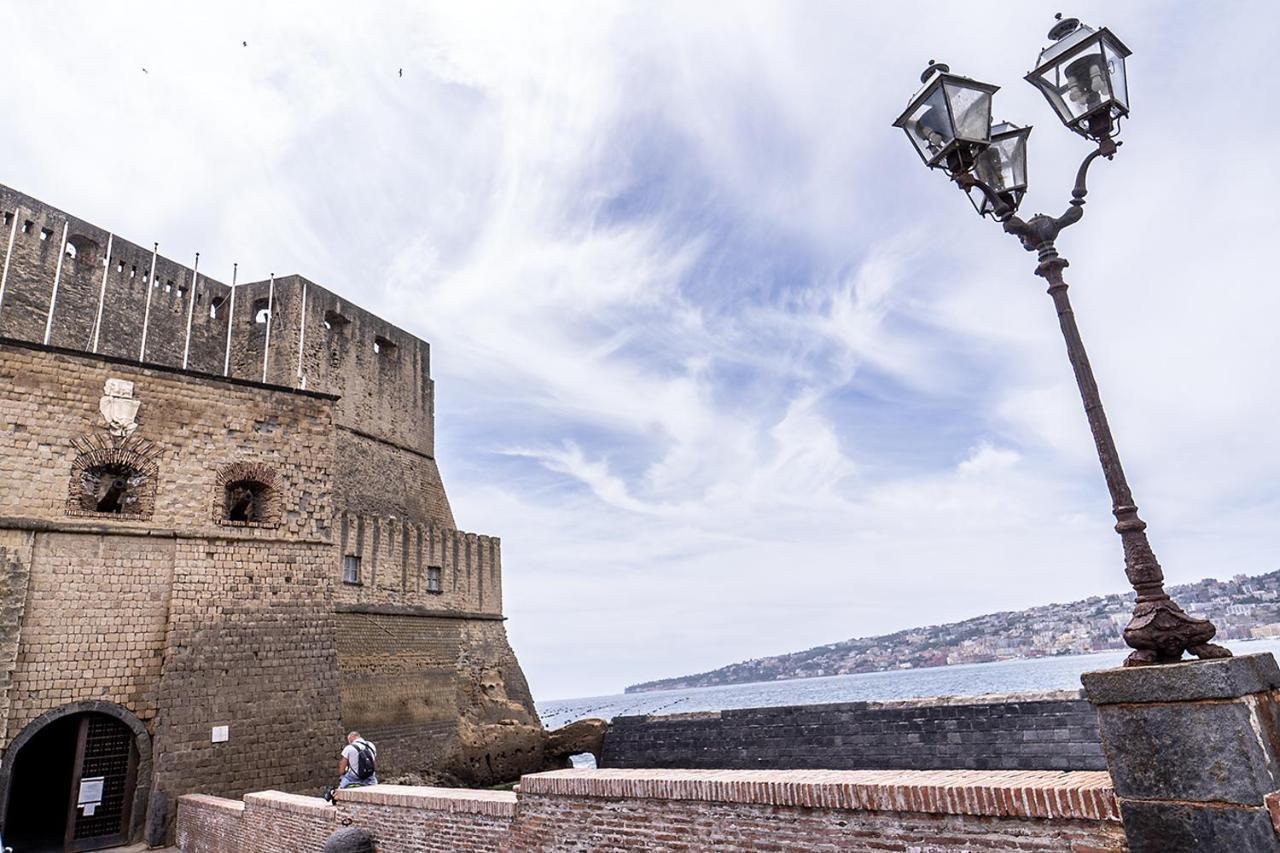 Le 4 Stagioni Dante'S Suites H Napoli Centro, By Clapa Group Exterior photo